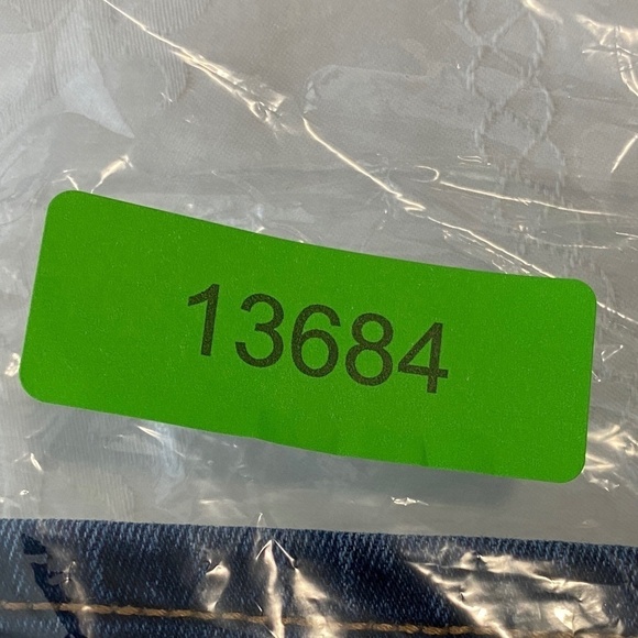 Old Navy Girl's Denim Belted Midi Dark Wash Jean Shorts Size 12 - Picture 10 of 10